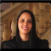 Hola, ¡soy Natalia! Conmigo puedes mejorar tu español para conversaciones diarias.